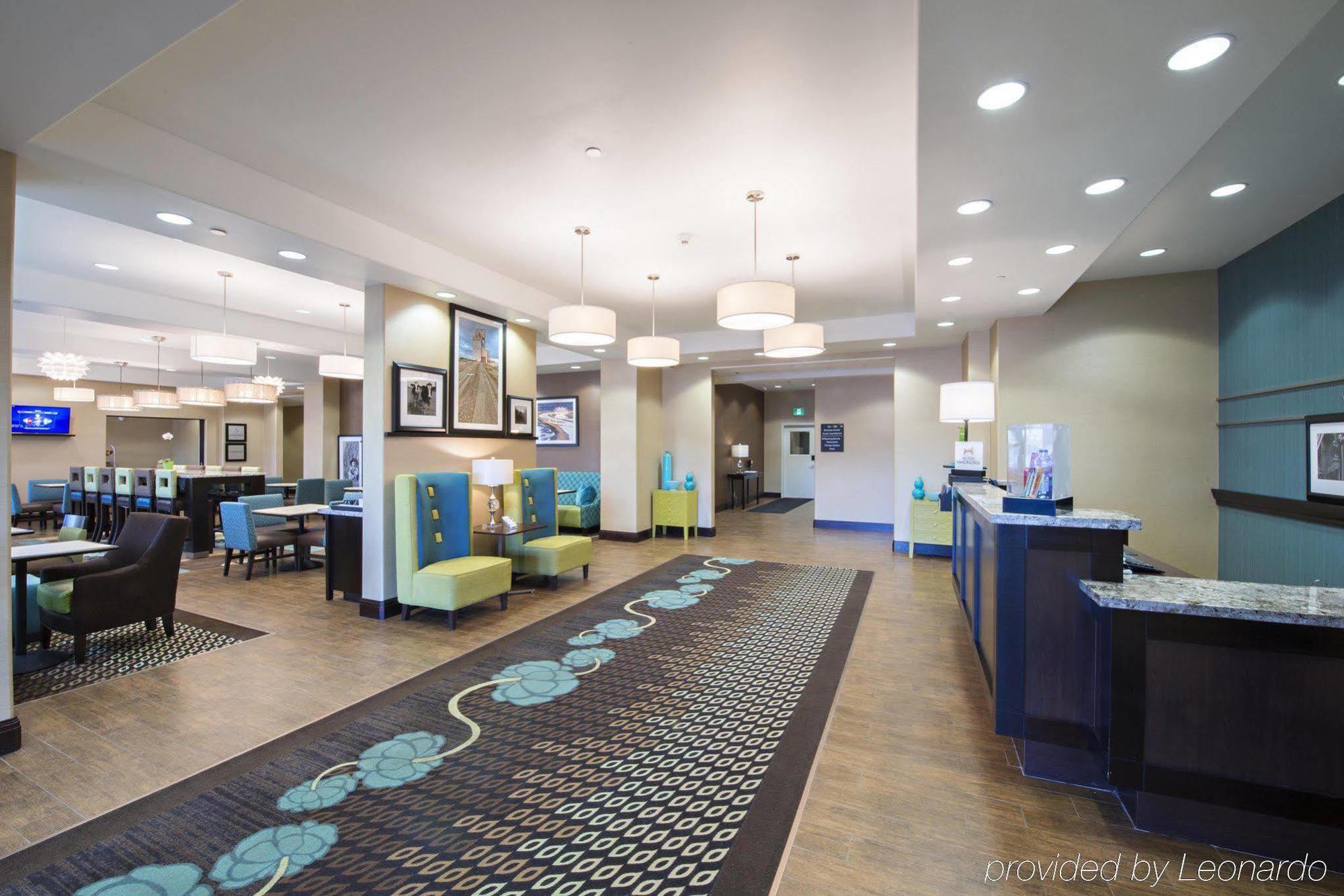 Hampton Inn Saskatoon South Exterior foto
